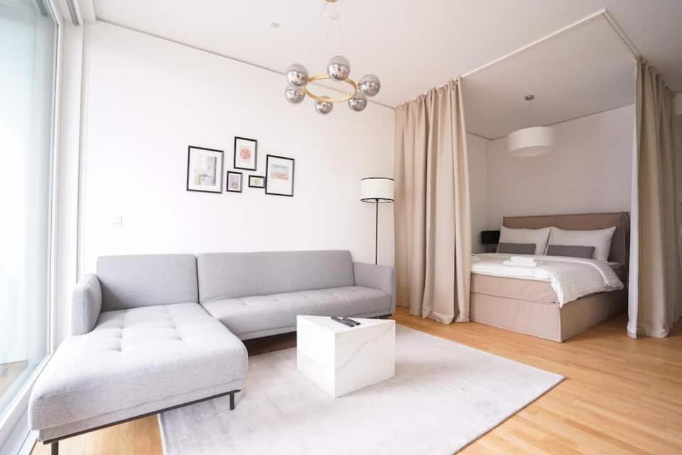 Exquisite Studio With Rooftop Pool Apartment Viena Exterior foto