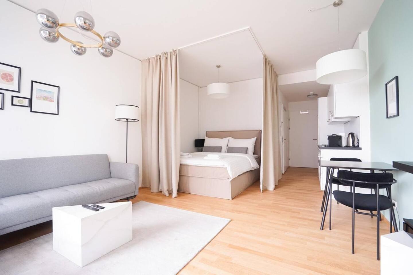 Exquisite Studio With Rooftop Pool Apartment Viena Exterior foto